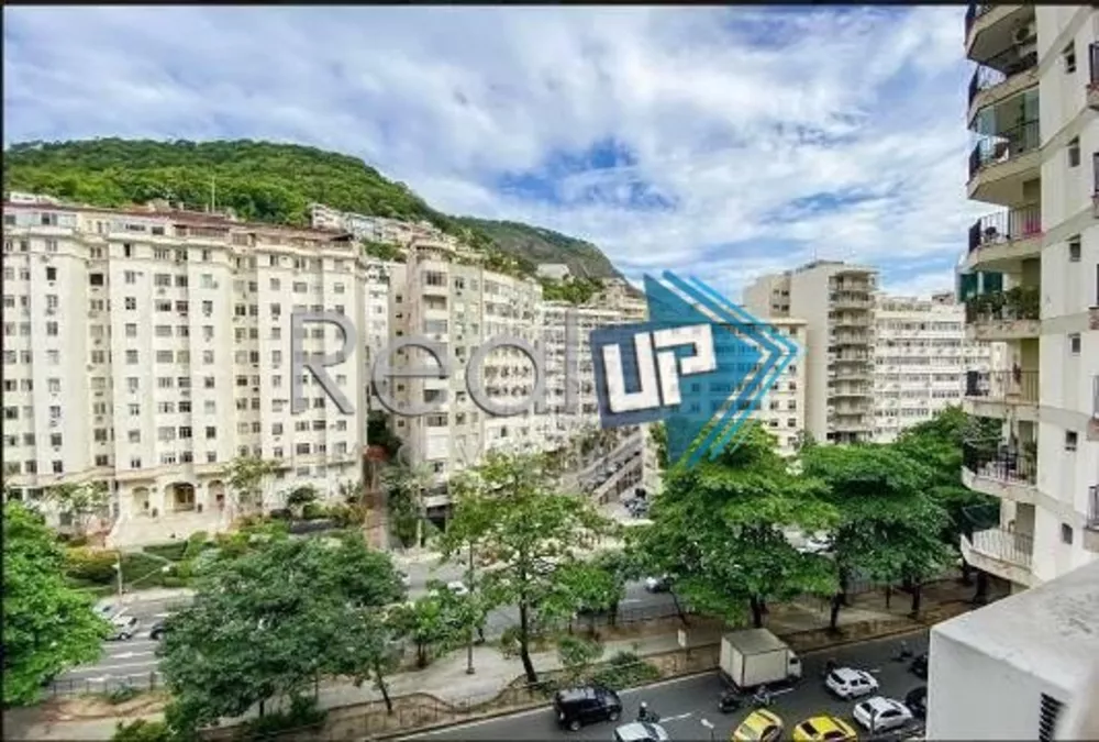 Apartamento à venda com 3 quartos, 97m² - Foto 2