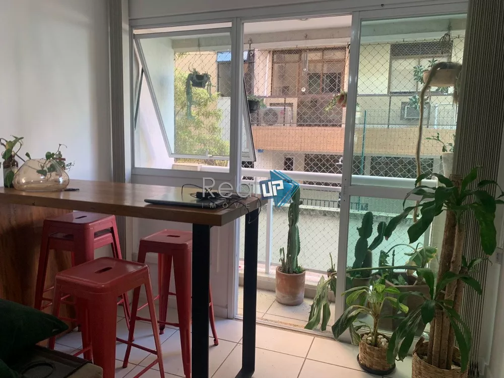 Apartamento à venda com 2 quartos, 68m² - Foto 6