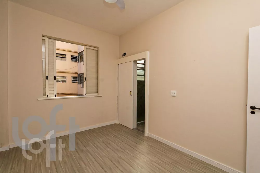 Apartamento à venda com 3 quartos, 110m² - Foto 4