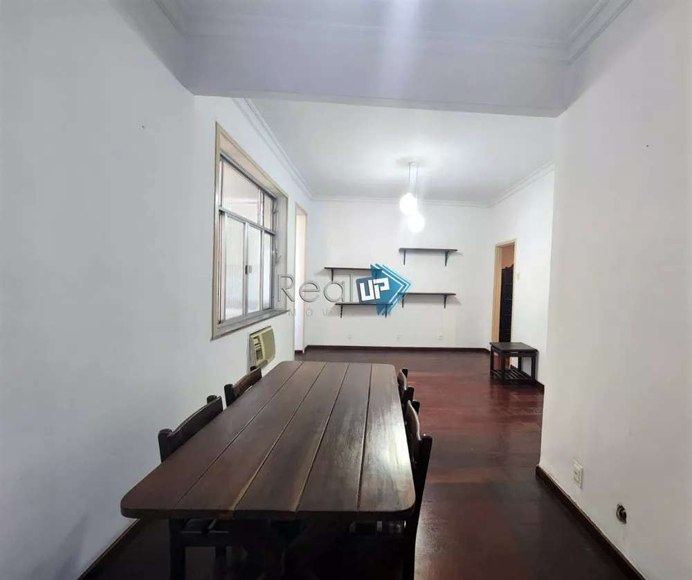 Apartamento à venda com 2 quartos, 64m² - Foto 1