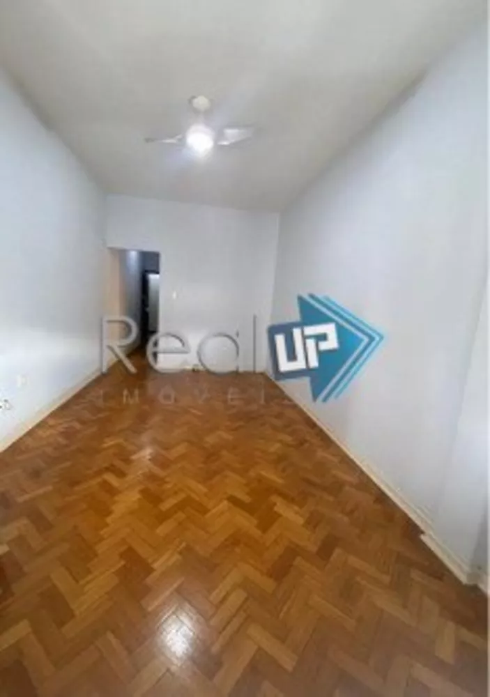 Apartamento à venda com 1 quarto, 28m² - Foto 3