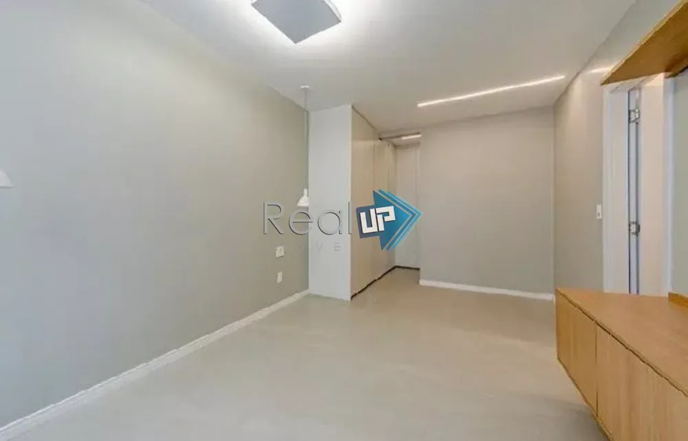 Apartamento à venda com 3 quartos, 120m² - Foto 2