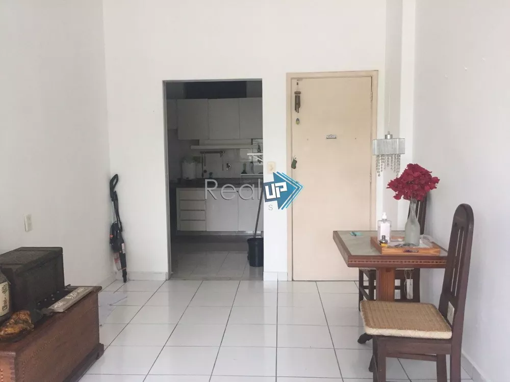 Apartamento à venda com 1 quarto, 51m² - Foto 2