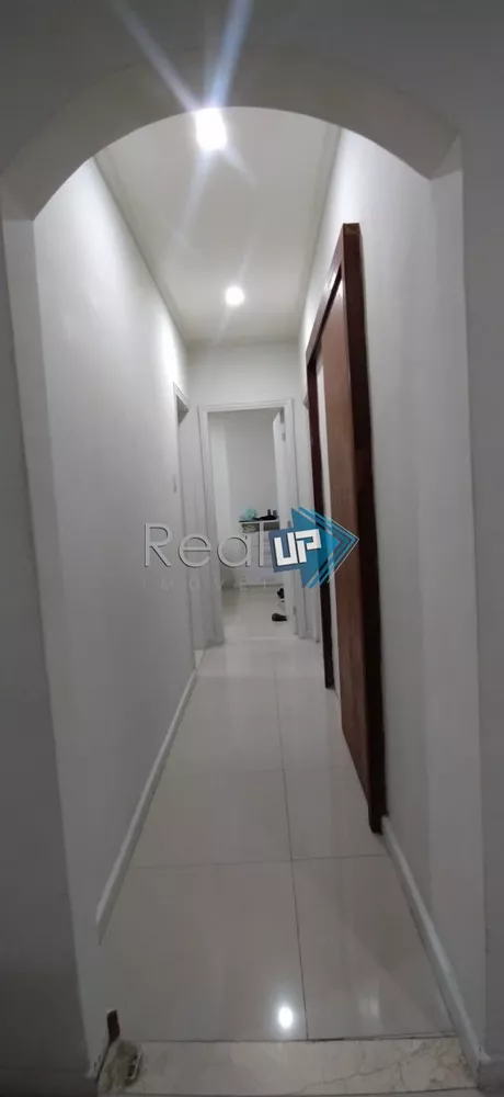 Apartamento à venda com 2 quartos, 83m² - Foto 4