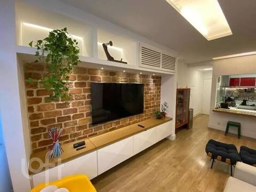 Apartamento à venda com 3 quartos, 100m² - Foto 2