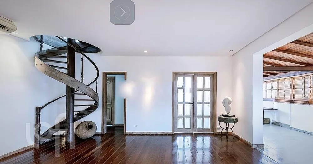 Apartamento à venda com 3 quartos, 246m² - Foto 2