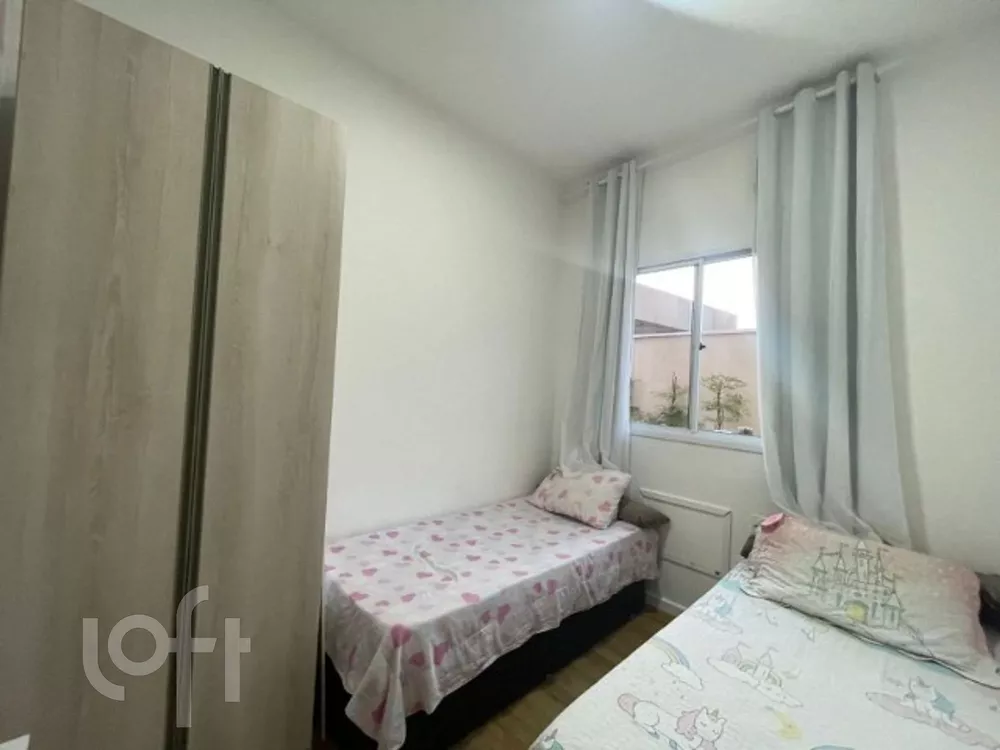 Apartamento à venda com 3 quartos, 107m² - Foto 4