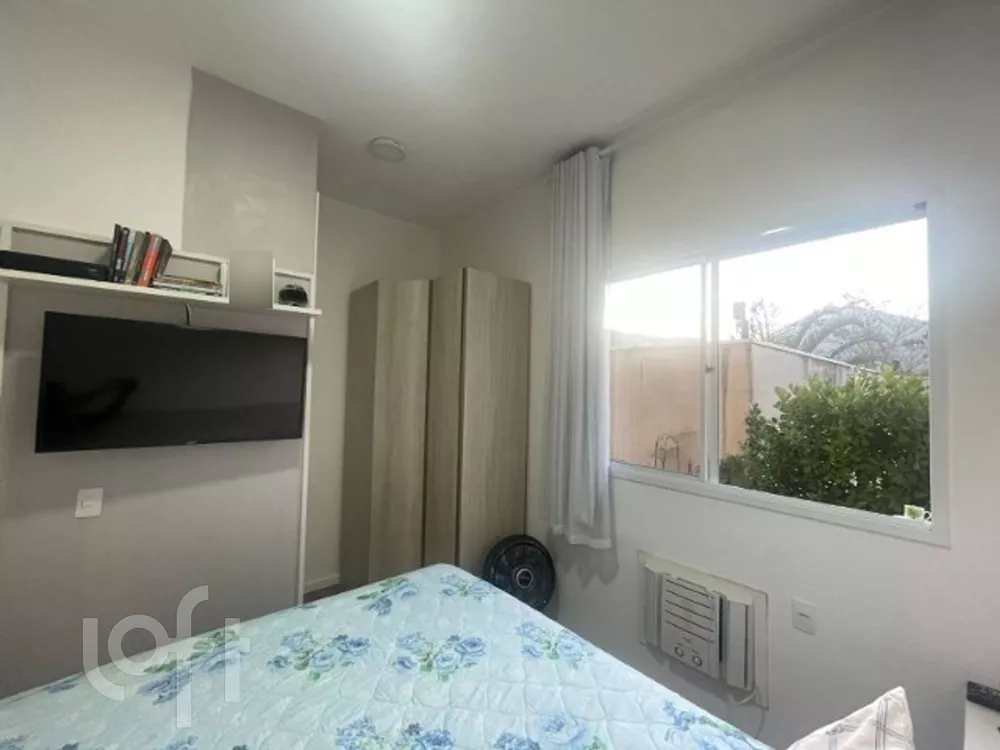 Apartamento à venda com 3 quartos, 107m² - Foto 3