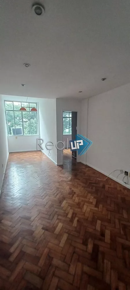 Apartamento à venda com 2 quartos, 60m² - Foto 1