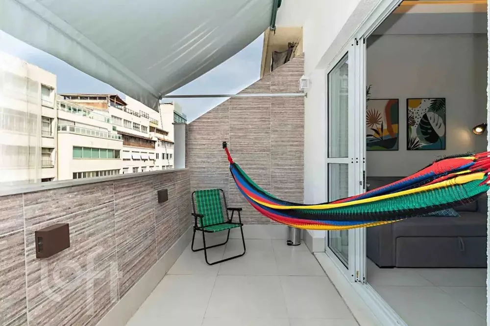 Apartamento à venda com 1 quarto, 50m² - Foto 1