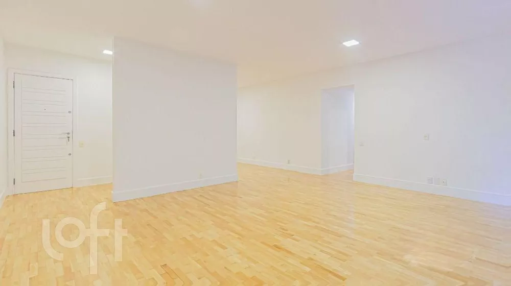 Apartamento à venda com 4 quartos, 153m² - Foto 2