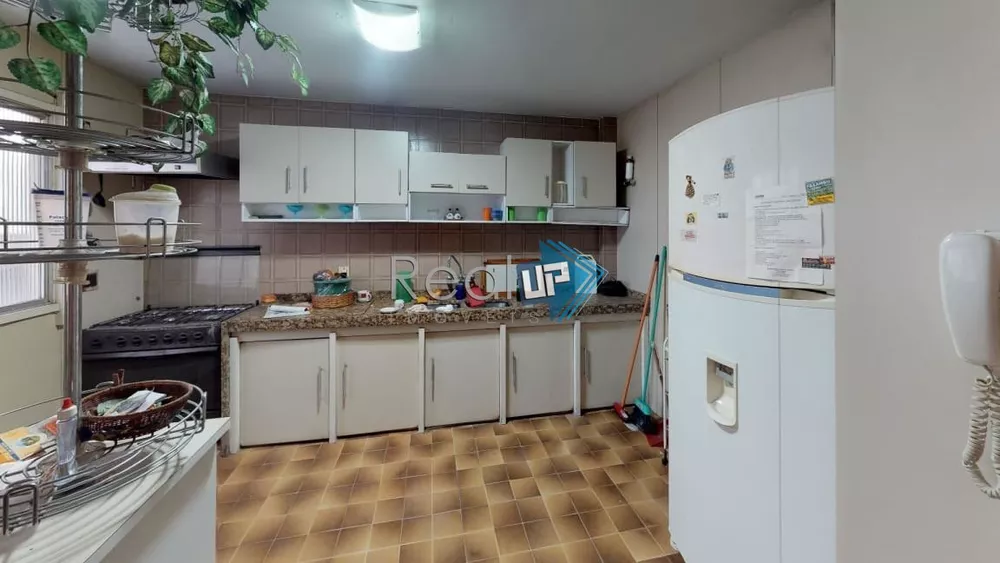 Apartamento à venda com 3 quartos, 156m² - Foto 11