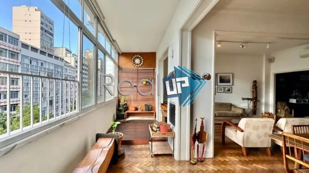 Apartamento à venda com 3 quartos, 165m² - Foto 1