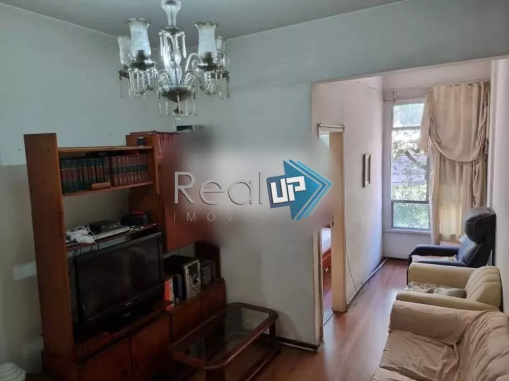 Apartamento à venda com 2 quartos, 63m² - Foto 4