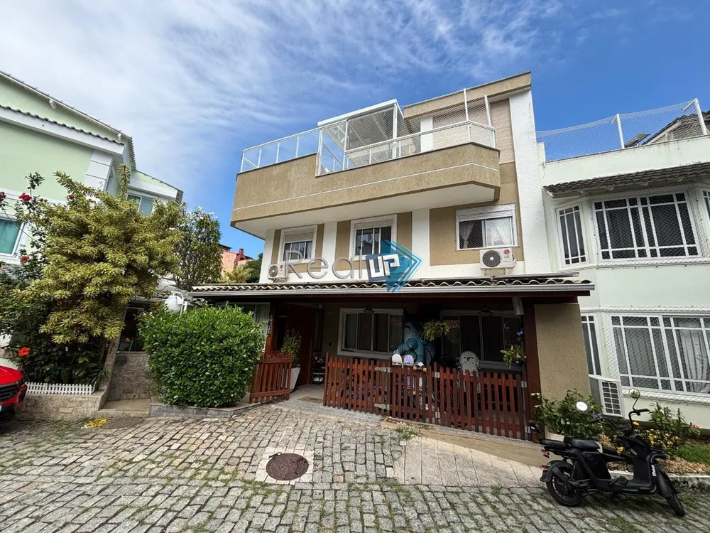 Casa, 5 quartos, 224 m² - Foto 2