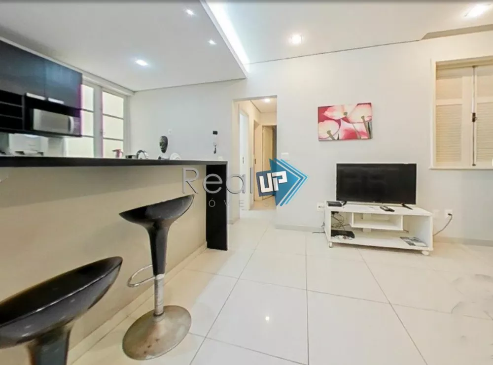 Apartamento à venda com 3 quartos, 76m² - Foto 2