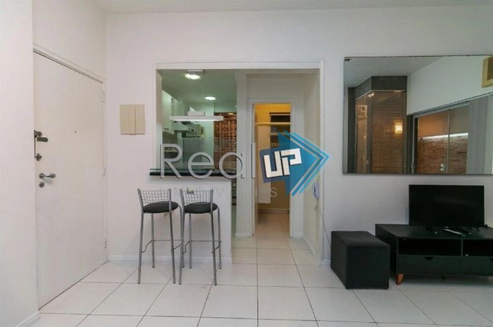 Apartamento à venda com 1 quarto, 49m² - Foto 1