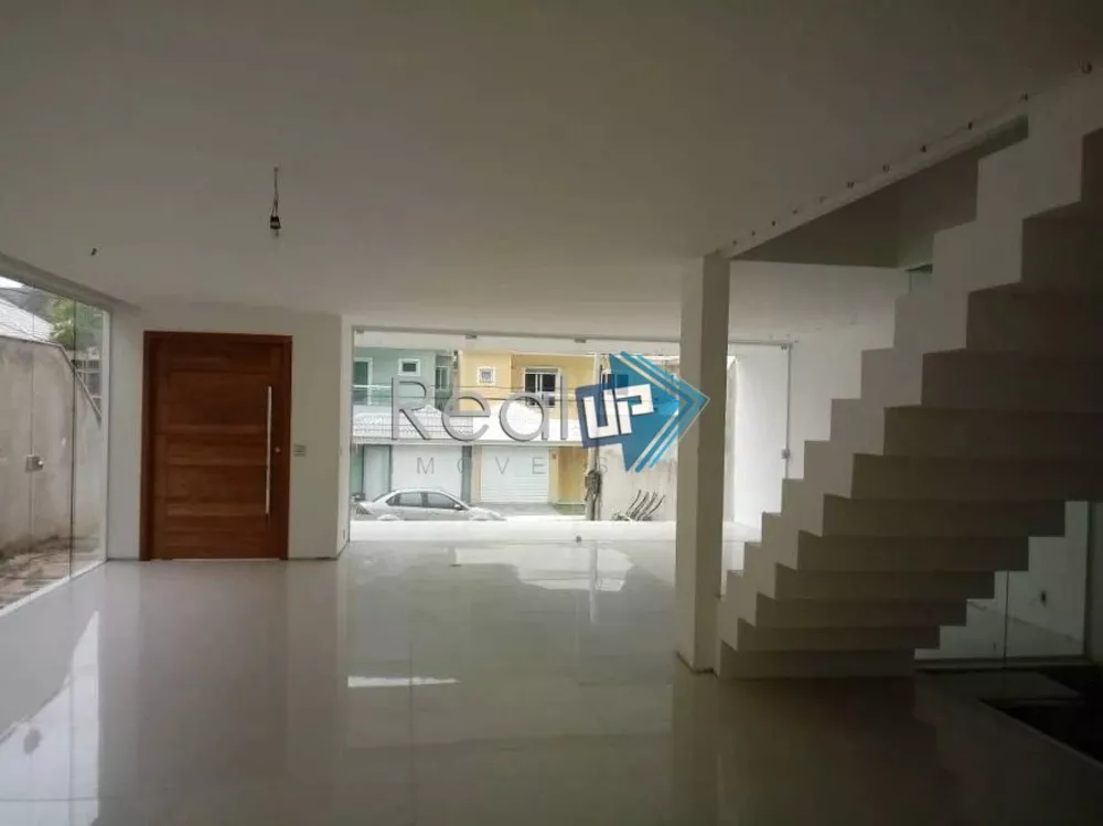 Casa de Condomínio à venda com 4 quartos, 339m² - Foto 5