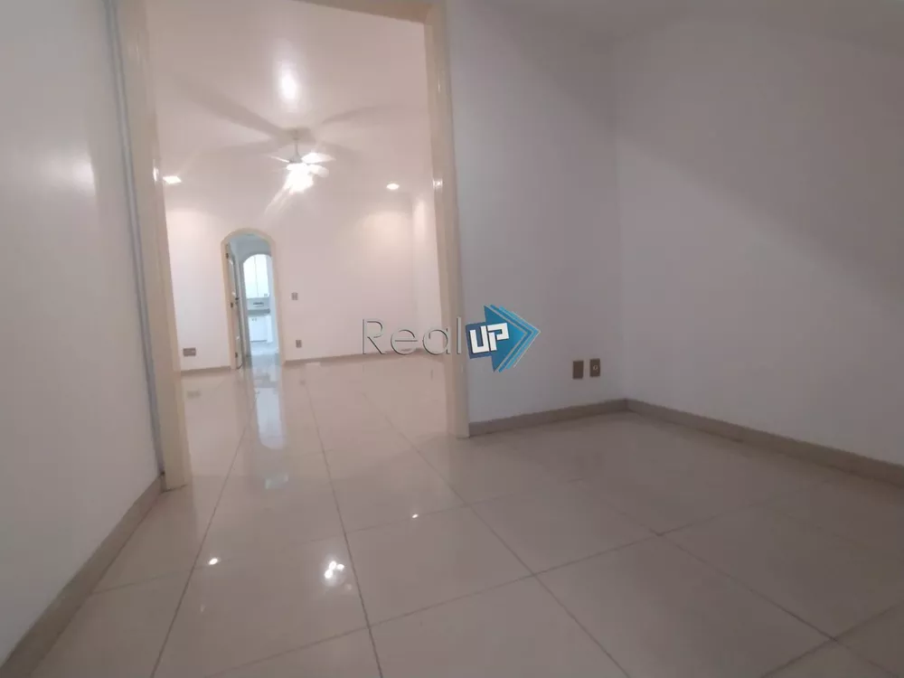 Casa à venda com 2 quartos, 102m² - Foto 4