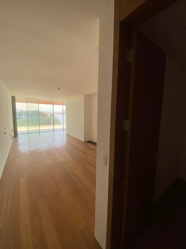 Apartamento à venda com 1 quarto, 130m² - Foto 3