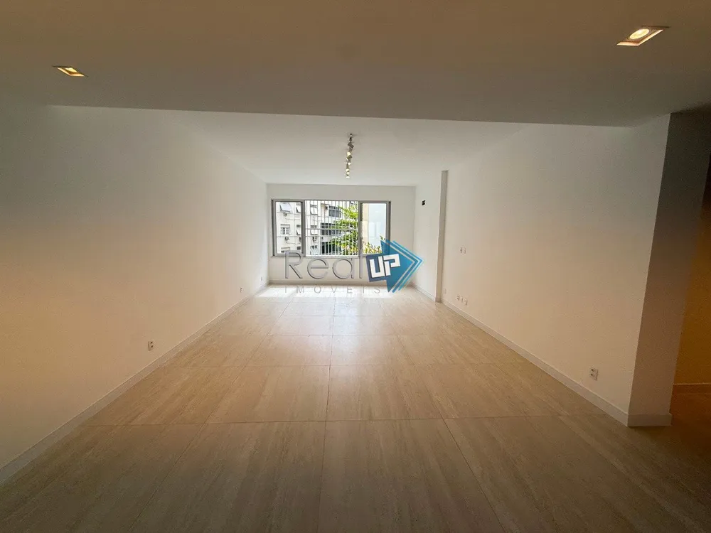Apartamento, 3 quartos, 160 m² - Foto 1