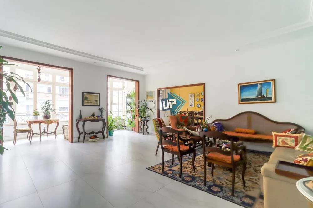 Apartamento, 3 quartos, 237 m² - Foto 1