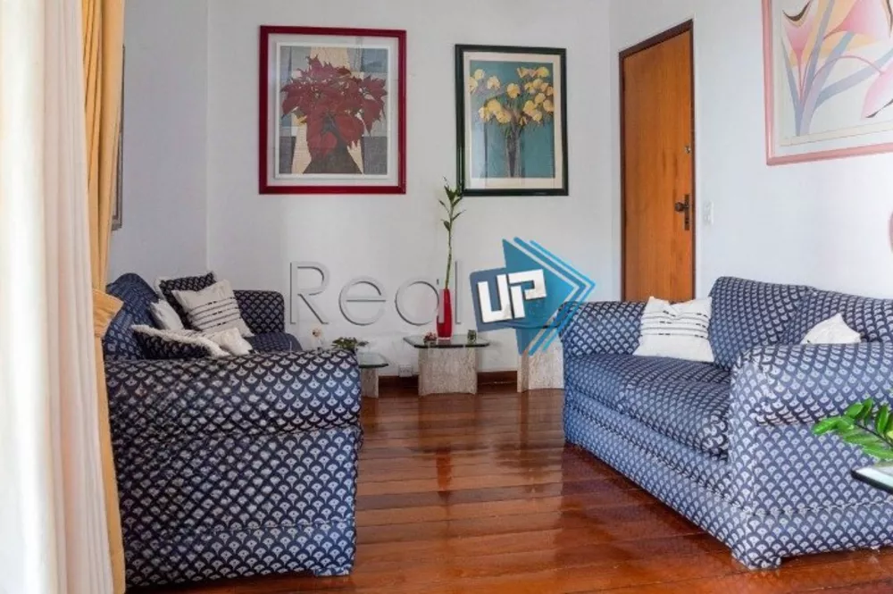 Apartamento à venda com 3 quartos, 143m² - Foto 2