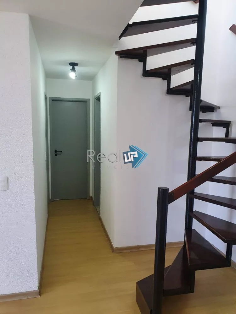 Apartamento à venda com 3 quartos, 159m² - Foto 4