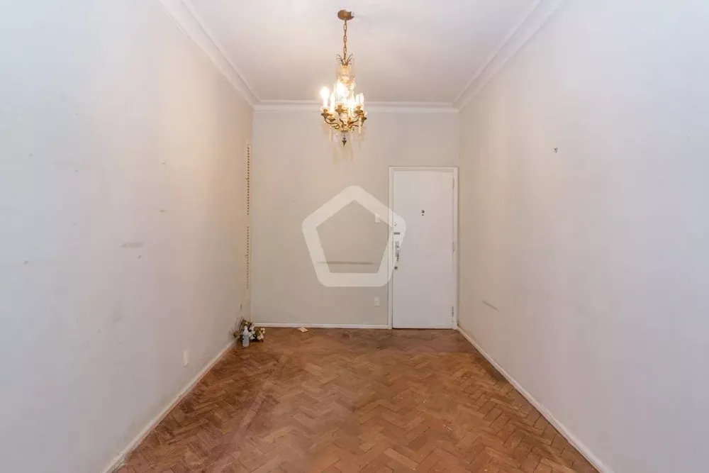 Apartamento à venda com 3 quartos, 125m² - Foto 3