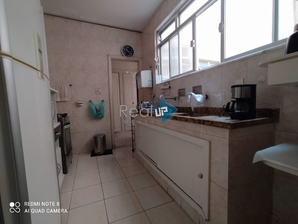 Apartamento à venda com 3 quartos, 167m² - Foto 14