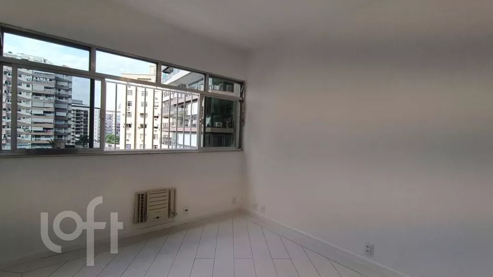 Apartamento à venda com 2 quartos, 63m² - Foto 4