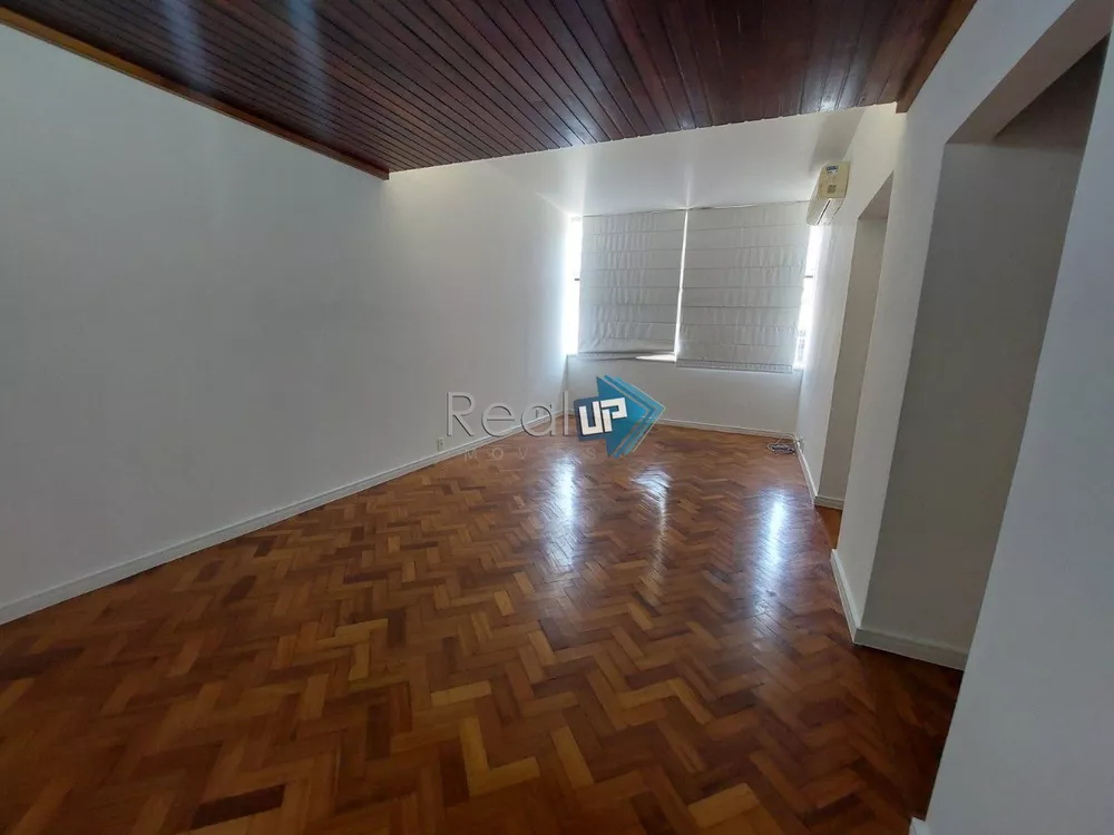 Apartamento à venda com 3 quartos, 110m² - Foto 4