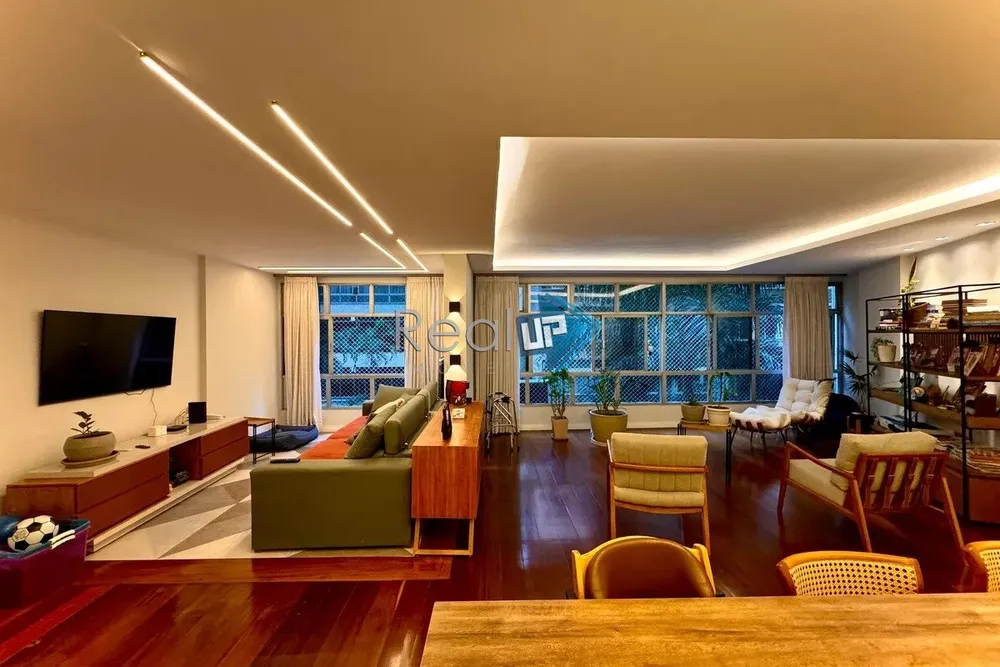Apartamento, 3 quartos, 165 m² - Foto 1