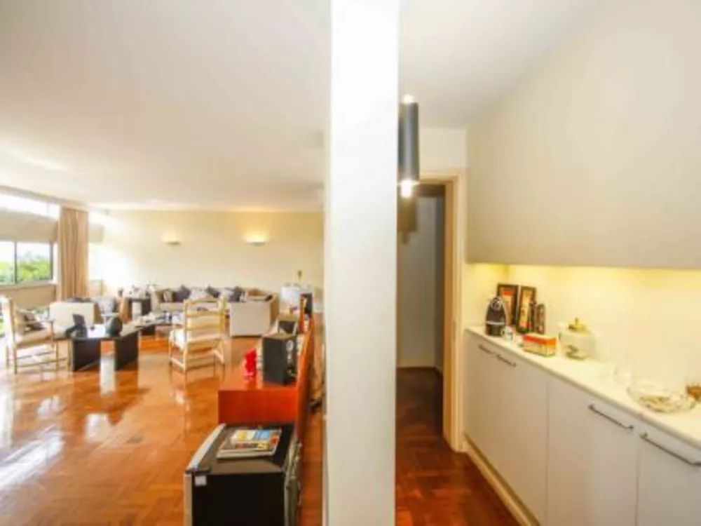 Apartamento à venda com 4 quartos, 253m² - Foto 4