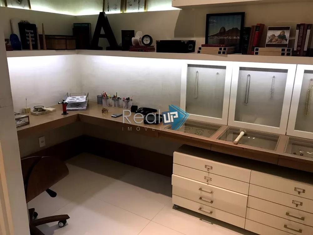 Apartamento à venda com 4 quartos, 280m² - Foto 4