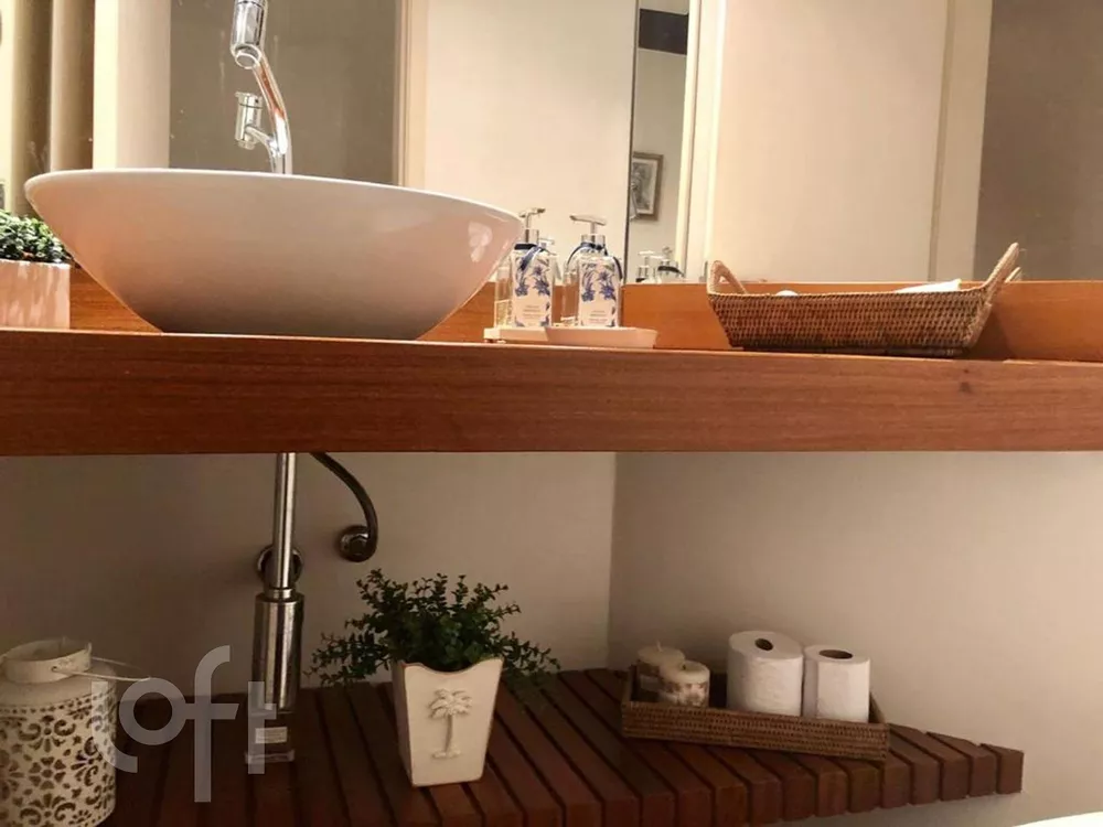 Apartamento à venda com 3 quartos, 163m² - Foto 3