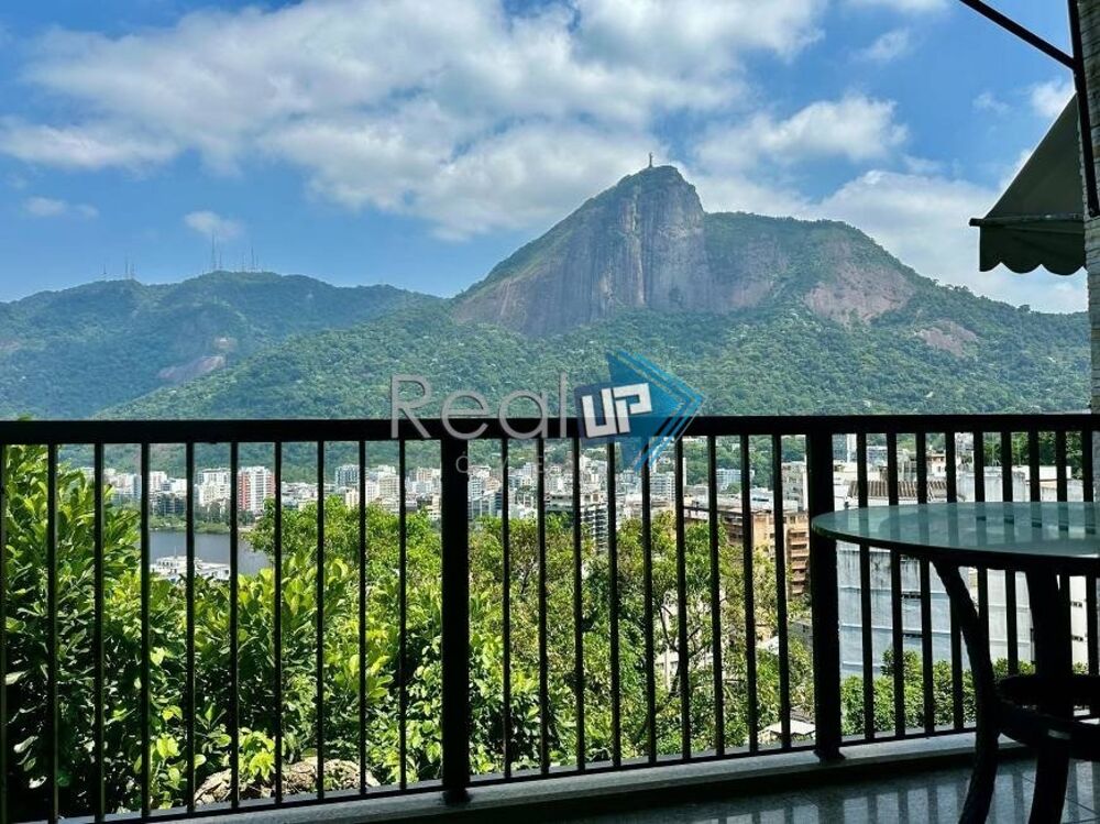 Apartamento à venda com 3 quartos, 121m² - Foto 4