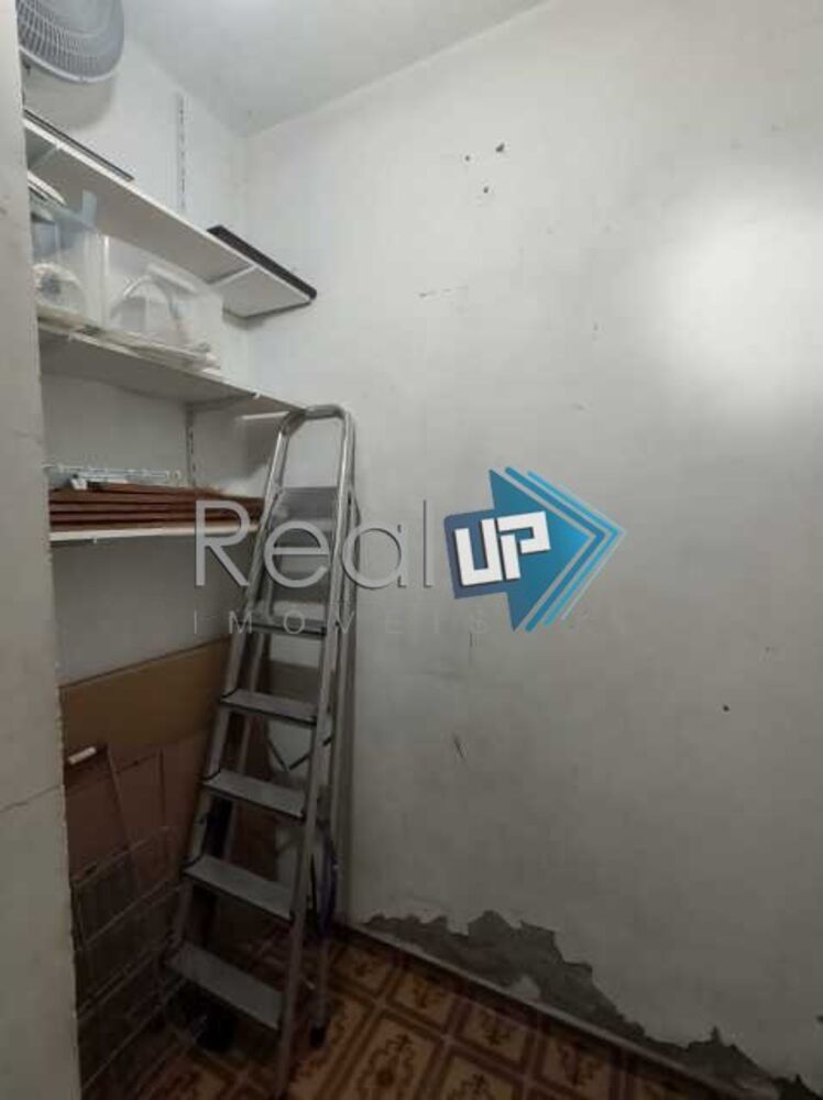 Apartamento à venda com 3 quartos, 110m² - Foto 4