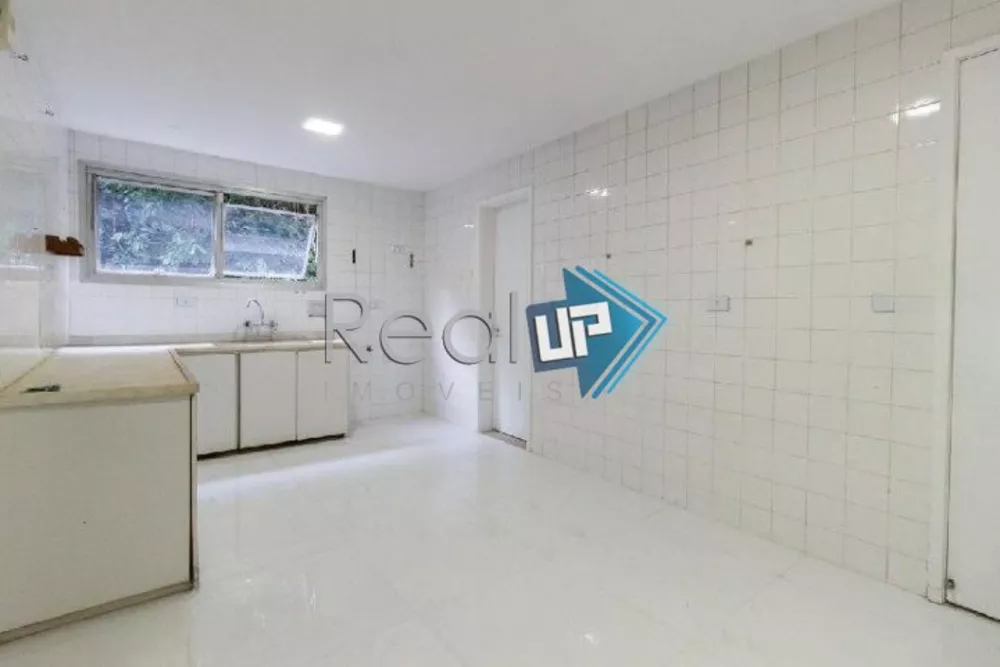 Apartamento, 4 quartos, 206 m² - Foto 1