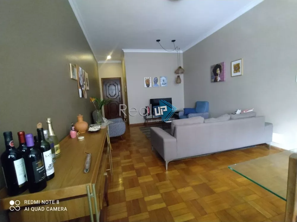 Apartamento à venda com 3 quartos, 108m² - Foto 1