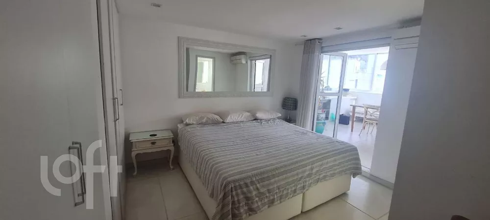 Apartamento à venda com 3 quartos, 150m² - Foto 2