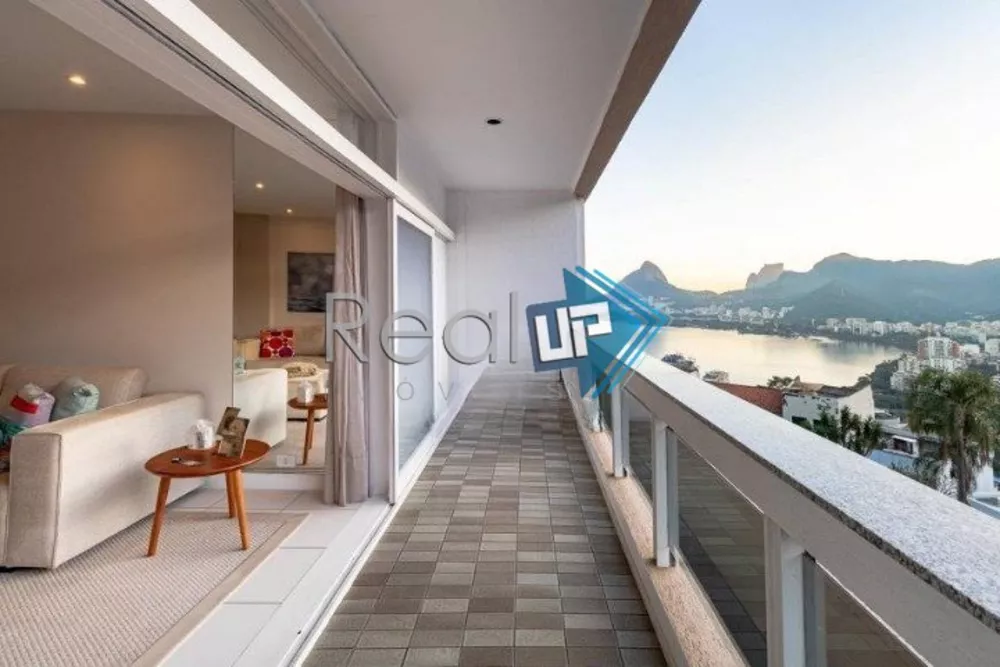 Apartamento à venda com 4 quartos, 251m² - Foto 2