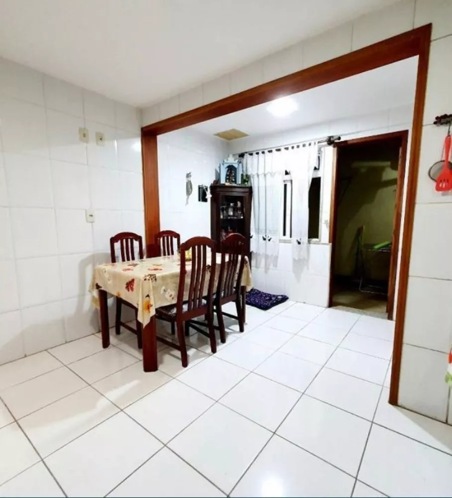 Casa à venda com 3 quartos, 128m² - Foto 8