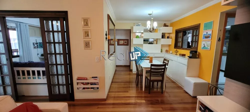 Apartamento à venda com 3 quartos, 95m² - Foto 11