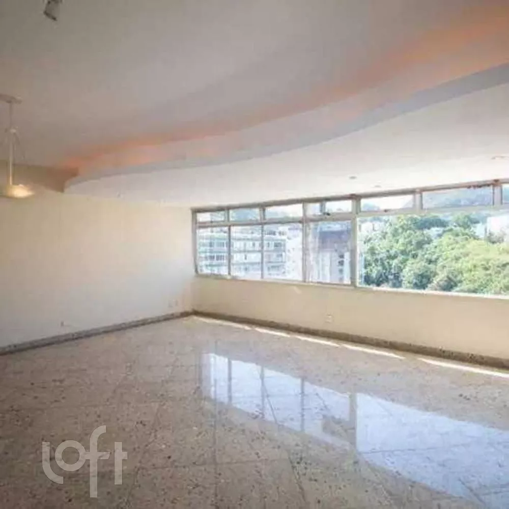 Apartamento à venda com 3 quartos, 125m² - Foto 2