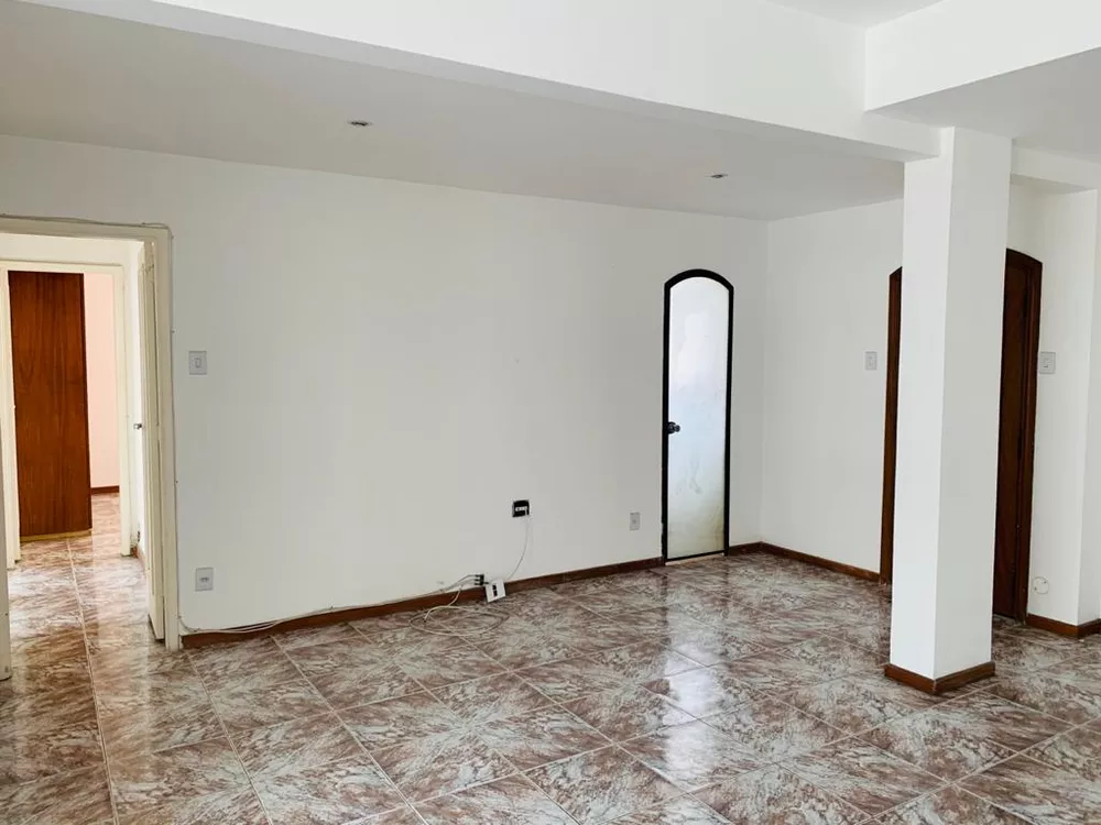 Apartamento à venda com 4 quartos, 170m² - Foto 2