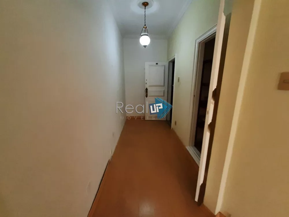 Apartamento à venda com 3 quartos, 144m² - Foto 4