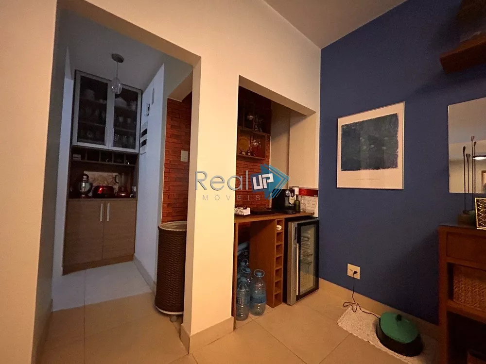 Apartamento à venda com 4 quartos, 215m² - Foto 5