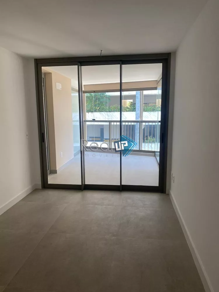 Apartamento à venda com 2 quartos, 87m² - Foto 4