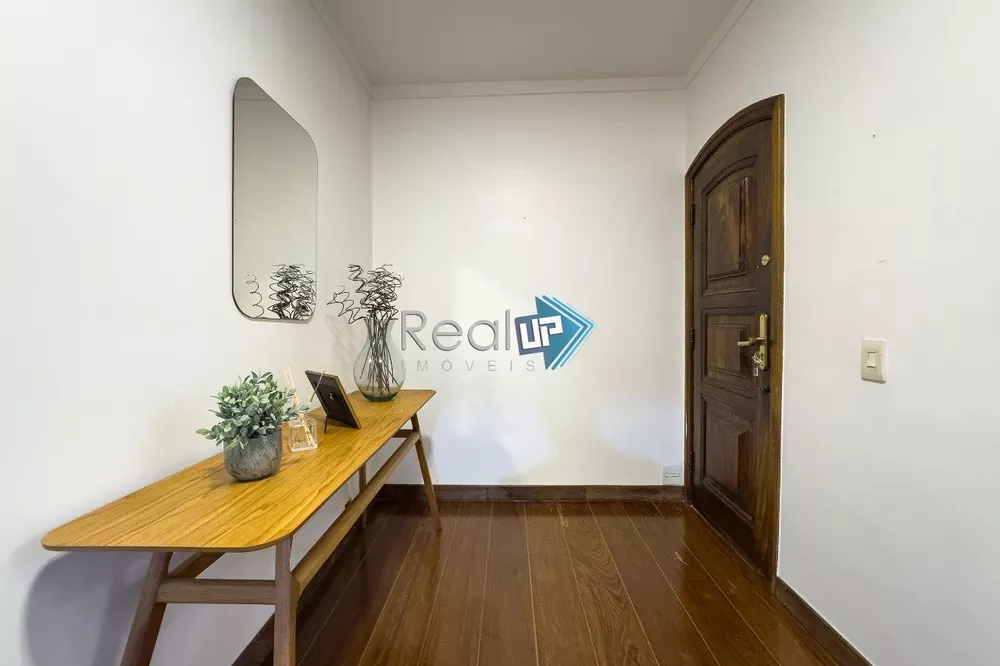 Apartamento, 3 quartos, 272 m² - Foto 2
